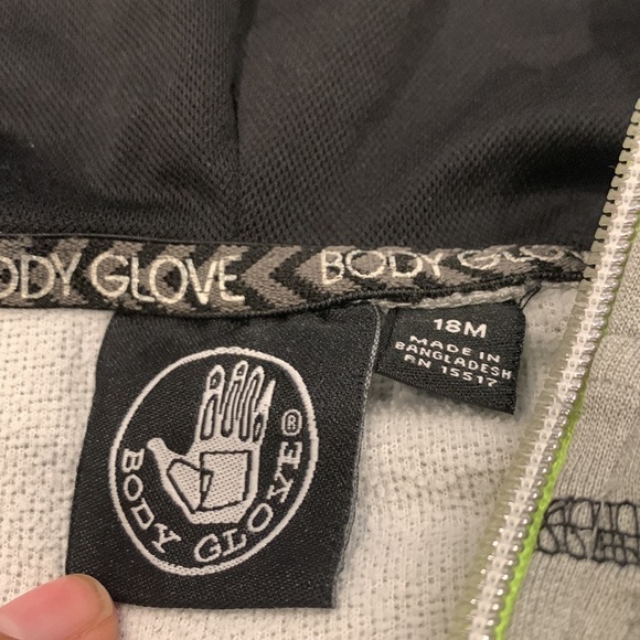 Body Glove 2 Piece Matching Zipper Hoodie and Sweatpants Set in Gray/Black 18M - Picture 4 of 7